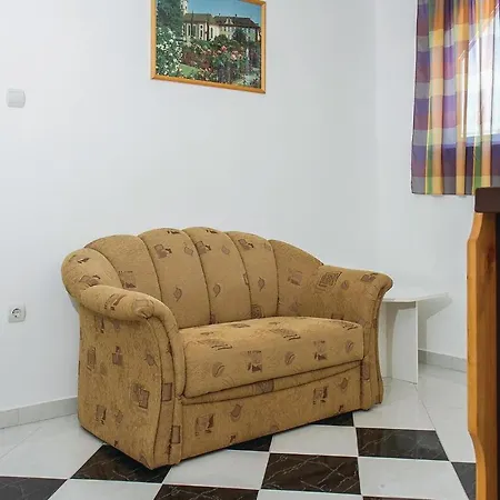 Beautiful In W/ 2 Bedrooms Casa vacanze Balatonmáriafürdő